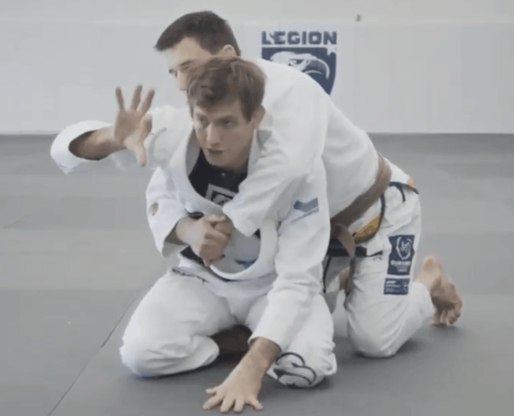 identify-the-weak-side-of-your-opponents-seatbelt-control