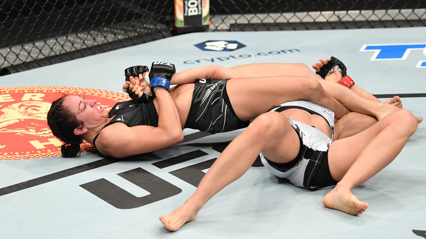 Legion's own Jessica Penne forces her opponent to tap out with an armbar in the UFC.
